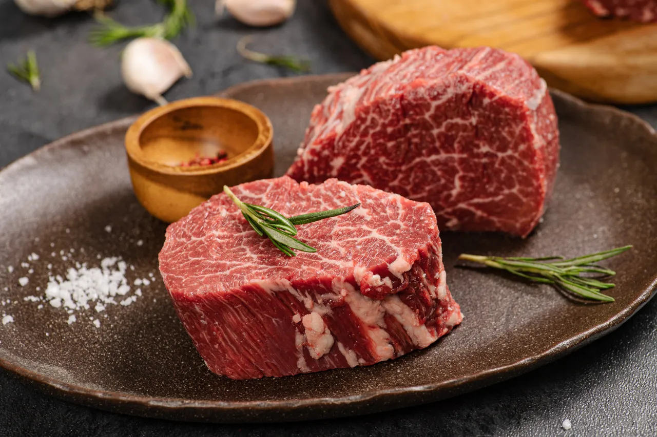 극한직업 강남 언주역 한우정육식당