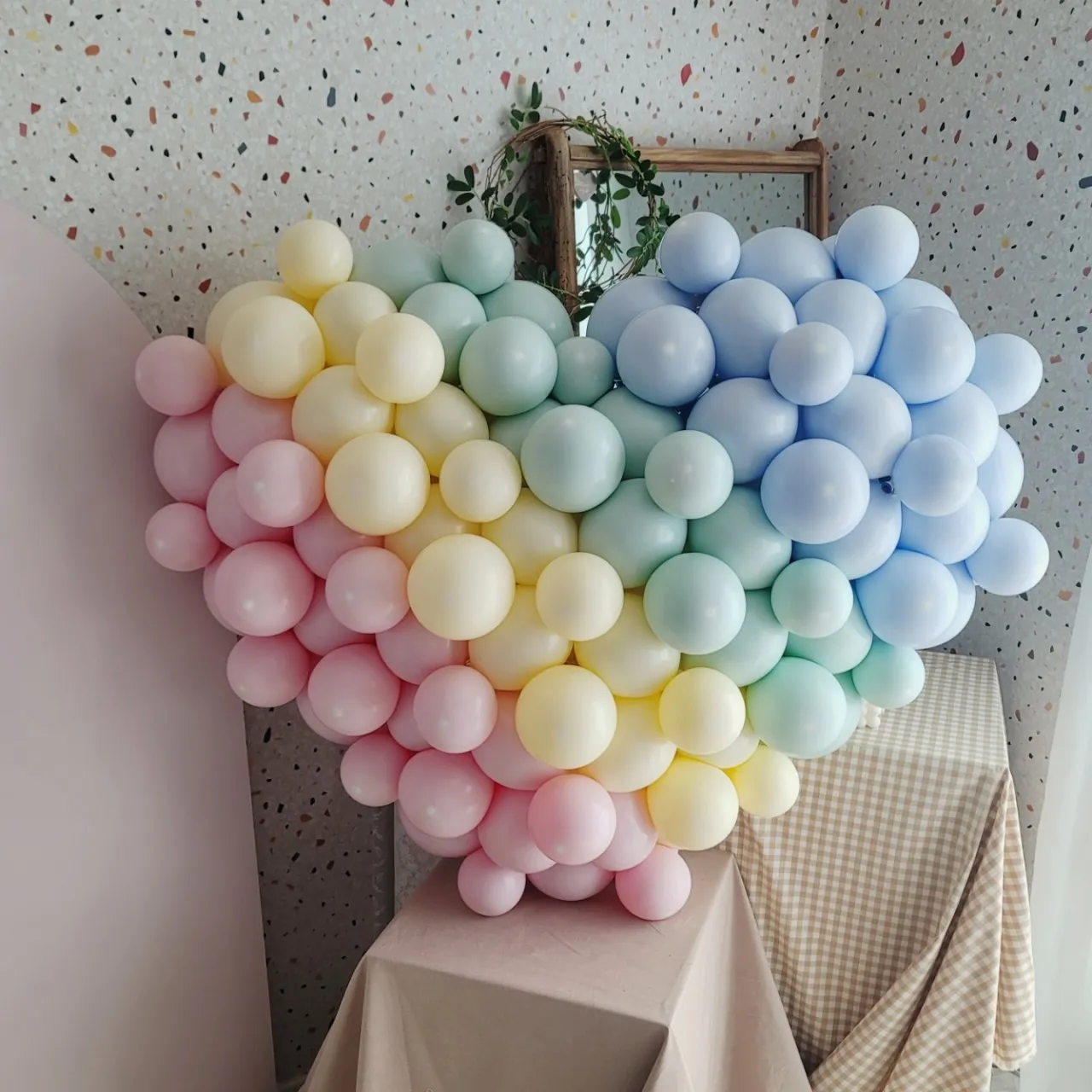 생방송투데이 인천 청년사장 풍선