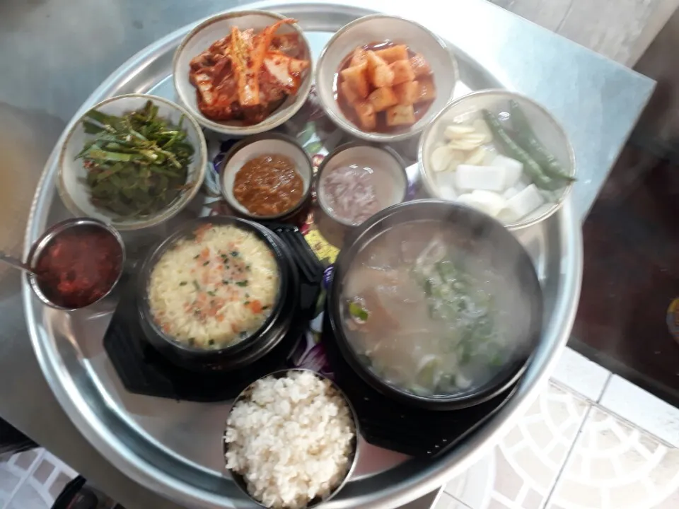 6시내고향 창원명서시장 국밥