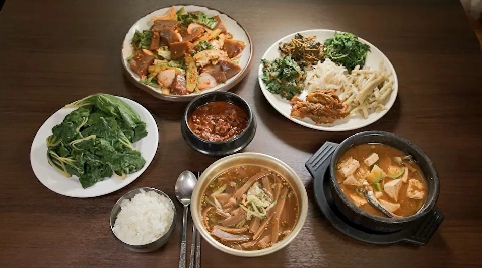 백반기행 성남 청계산 도토리묵무침